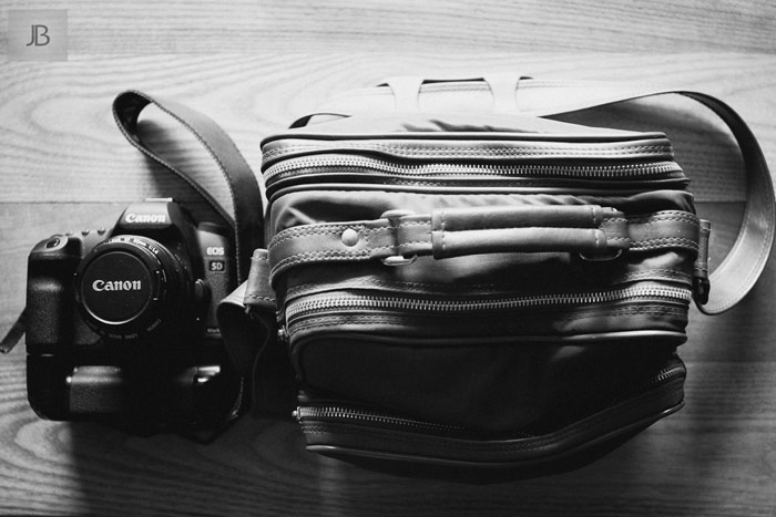 traveling wedding photographer gear and bag
