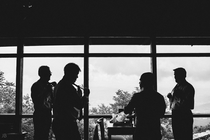 august wedding at skyland resort in shenandoah national park