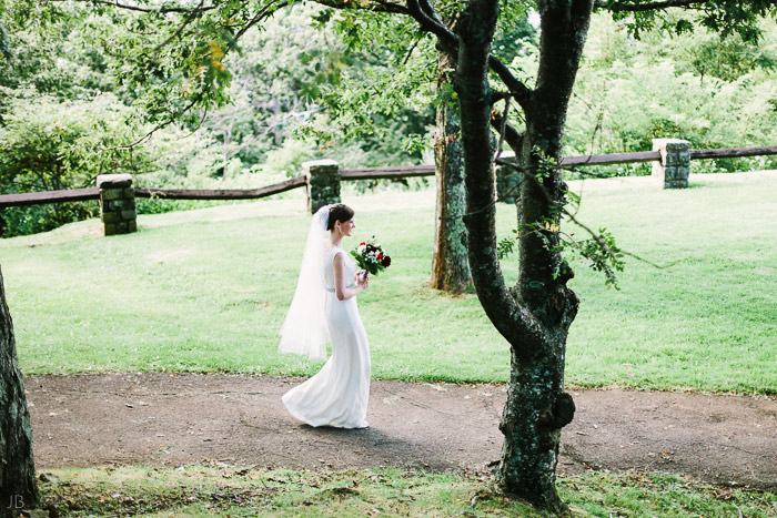 august wedding at skyland resort in shenandoah national park