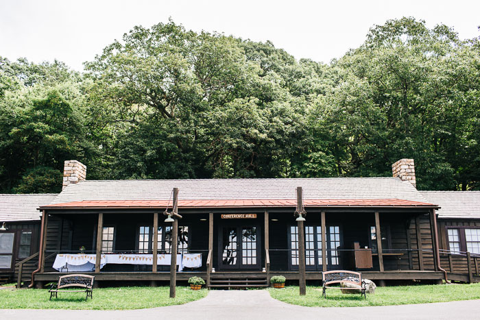 august wedding at skyland resort in shenandoah national park