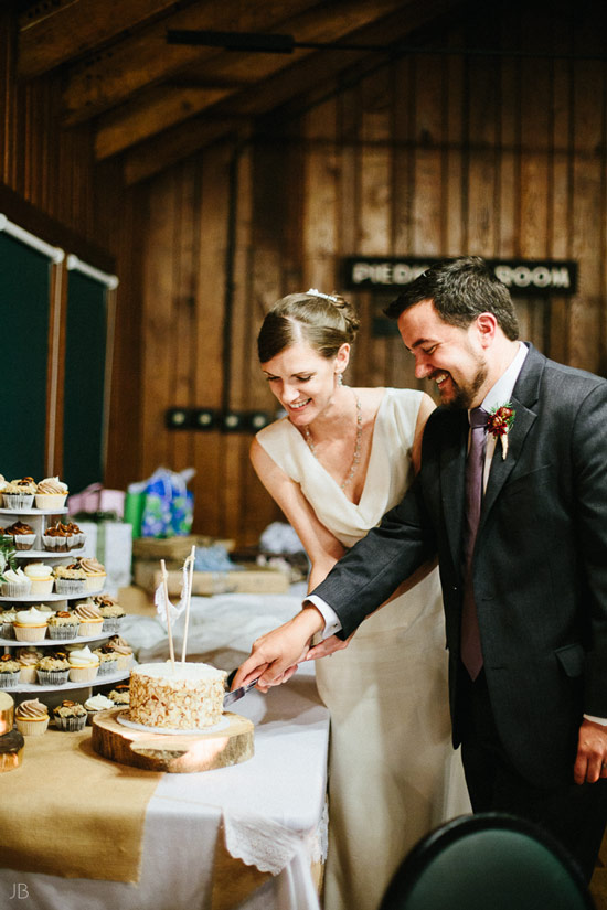 august wedding at skyland resort in shenandoah national park