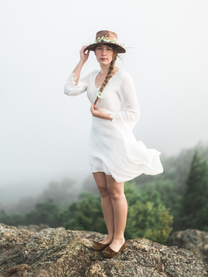 free spirit mountain bridal portraits session at sunrise with foraged wildflower bouquet