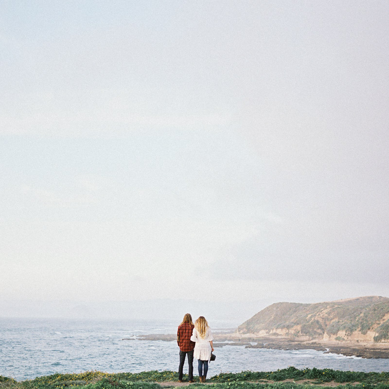 the way family family portraits on the pacific at montana de oro state park in california