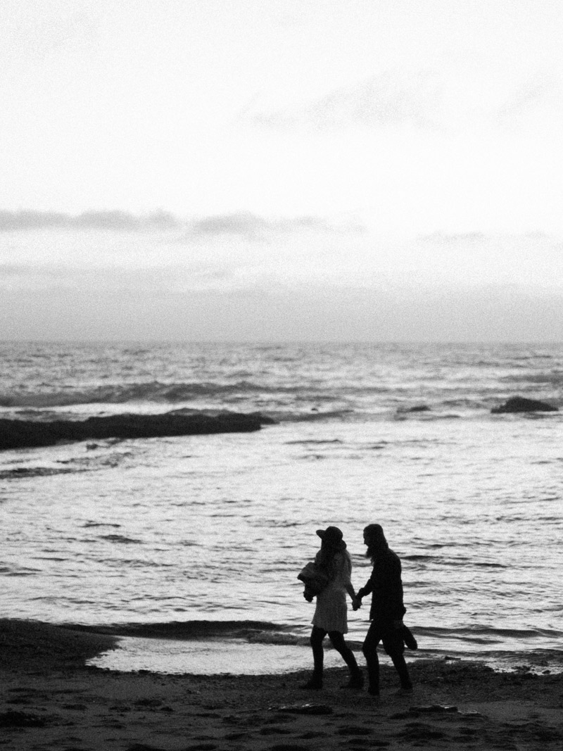 the way family family portraits on the pacific at montana de oro state park in california