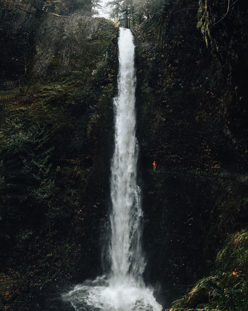 tunnel falls hike on eagle creek trail in the columbia river gorge in oregon