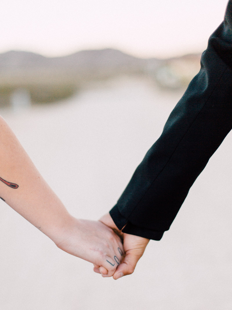 california desert wedding on halloween at the Joshua Tree Inn